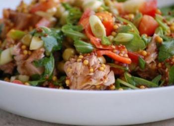 SALATA REGALA CU TON